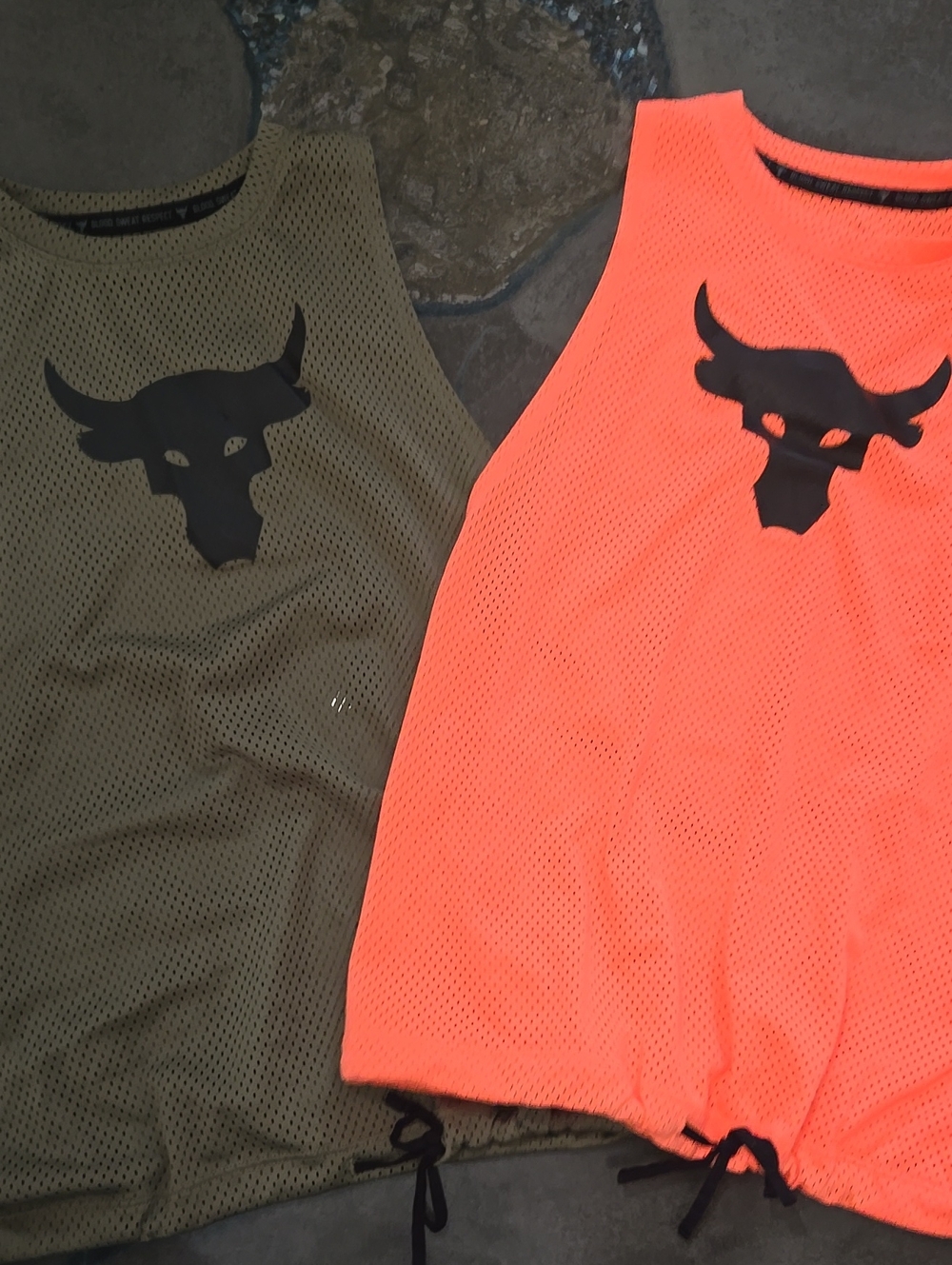 Sleeveless Mesh Tank Top with Bull Logo - Orange/Olive